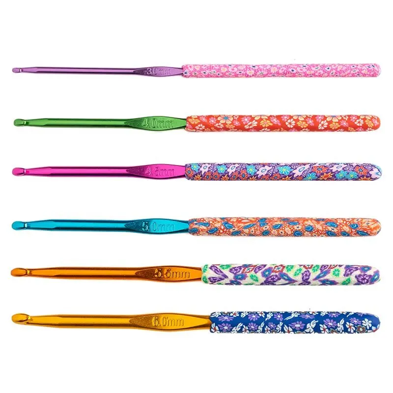 Crochet hooks laid in horizontal rows